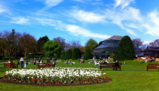 Sunshine at the Botanic Gardens, Glasgow. Nothing to talk about.