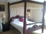 Featherstone Farm Hotel: a proper bed in Wolverhampton