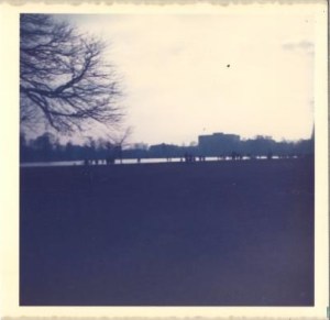 This might be Kensington Palace. Then again, I didn’t actually visit Kensington Palace. So this could be a distant shot of a supermarket for all I know.